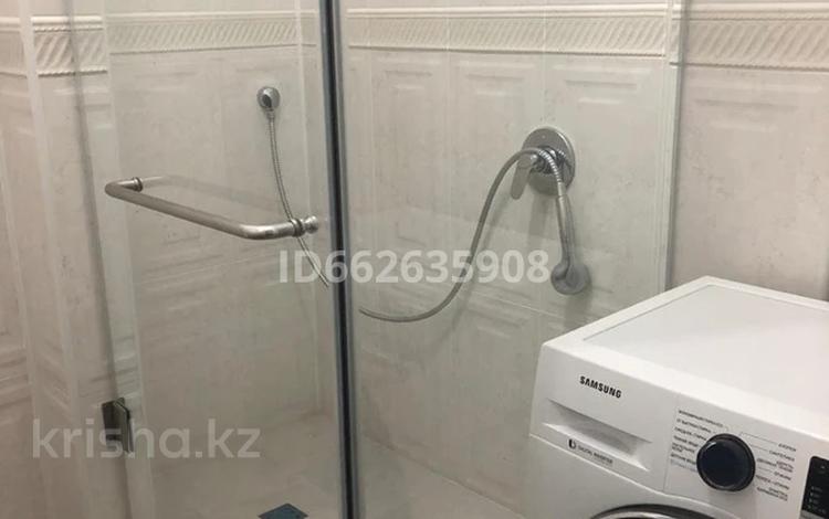 2-бөлмелі пәтер, 80 м², 7/16 қабат ай сайын, Кунаева 91 — Рыскулова, бағасы: 280 000 〒 в Шымкенте, Аль-Фарабийский р-н — фото 2