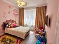 5-бөлмелі пәтер · 160 м² · 2/5 қабат, Степной 1 ш/а., Муканова, бағасы: 88 млн ₸ в Караганде, Казыбек би р-н — фото 6