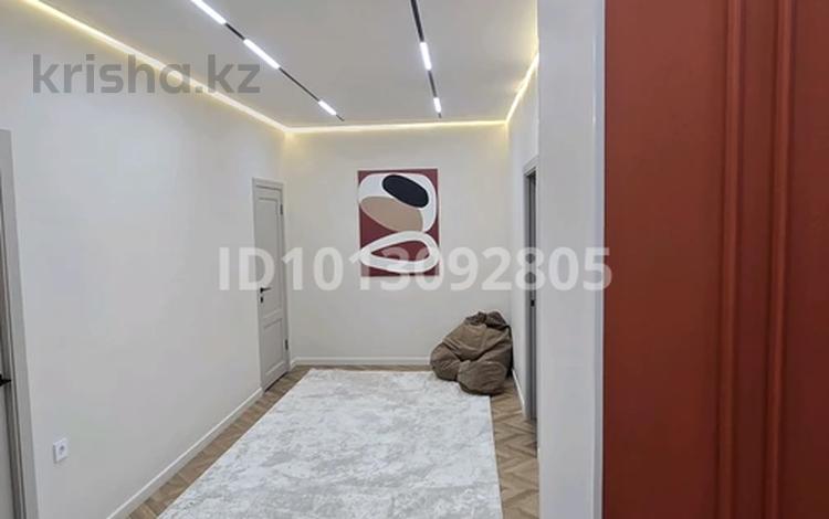 3-комнатная квартира · 98 м² · 2/9 этаж, Абая 26/5 за 400 000 ₸ в Атырау — фото 2