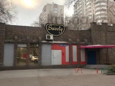 Свободное назначение, офисы, магазины и бутики, склады, общепит, салоны красоты, бани, гостиницы и зоны отдыха, медцентры и аптеки, образование, развлечения · 950 м² за 650 млн ₸ в Алматы, Бостандыкский р-н