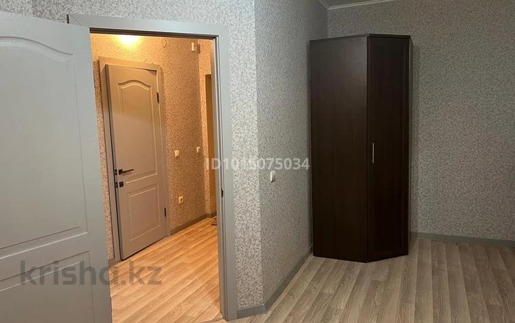 1-комнатная квартира · 40 м² · 4/9 этаж, мкр Аксай-1А 33 за 37 млн ₸ в Алматы, Ауэзовский р-н — фото 2