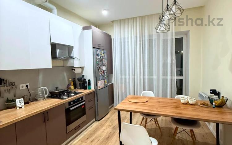 2-бөлмелі пәтер · 70 м² · 4/5 қабат, Алтын орда ш/а. 24б, бағасы: 30.6 млн ₸ в Актобе, мкр. Алтын орда — фото 2