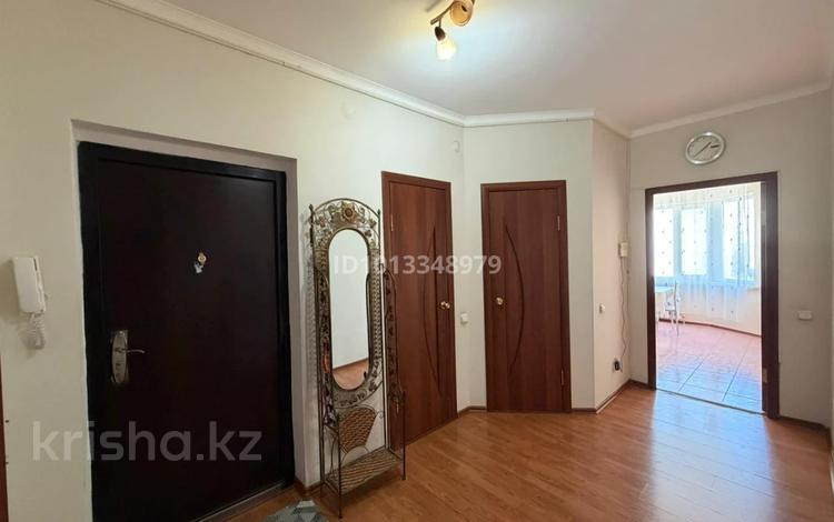 2-комнатная квартира · 66 м² · 6/8 этаж, мкр Сары Арка 39 за 30 млн ₸ в Атырау — фото 2