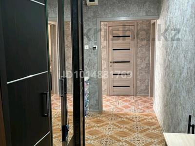 2-бөлмелі пәтер · 68 м² · 4/9 қабат, 4мкр 33, бағасы: 23 млн ₸ в Аксае