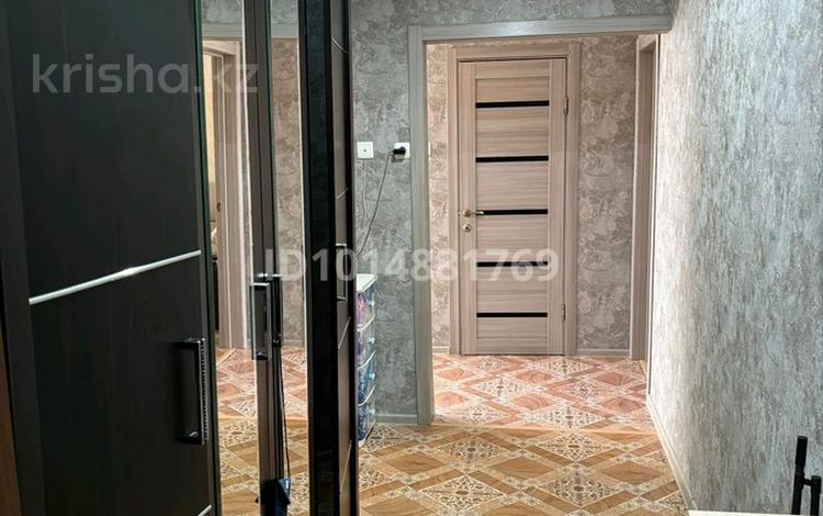 2-комнатная квартира · 68 м² · 4/9 этаж, 4мкр 33 за 23 млн ₸ в Аксае — фото 2