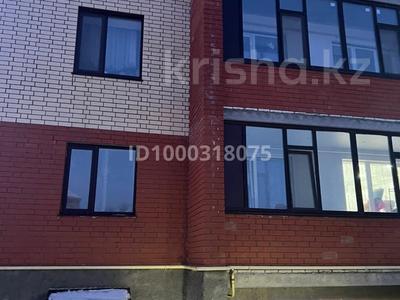 Продажа квартир в Западно-Казахстанской обл.: 2-комнатная квартира · 59.2 м² · 5/5 этаж, мкр. Зачаганск пгт 4/2 — Остановка жазира за 21 млн 〒 2-комнатная квартира · 59.2 м² · 5/5 этаж, мкр. Зачаганск пгт 4/2 — Остановка жазира за 21 млн 〒 в Уральске