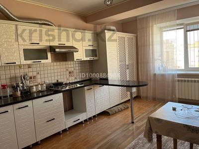 Пәтерлер в Актюбинской обл.: 2-бөлмелі пәтер · 86.4 м² · 5/5 қабат, мкр. Алтын орда, Батыс 2 10 Г, бағасы: 30 млн 〒 2-бөлмелі пәтер · 86.4 м² · 5/5 қабат, мкр. Алтын орда, Батыс 2 10 Г, бағасы: 30 млн 〒 в Актобе