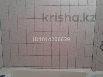 2-комнатная квартира · 53 м² · 2/9 этаж, Бобровка, Народная 33 5 — Находится аходится возле новый мечеть за 160 000 ₸ в Семее