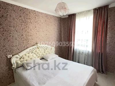 3-комнатная квартира · 95 м² · 4/7 этаж, 9 17 — Нородный банк. окушылар сарайы стадион достык уй ,туран мол,новый акимат кангрес хол за 15 000 〒 в Туркестане