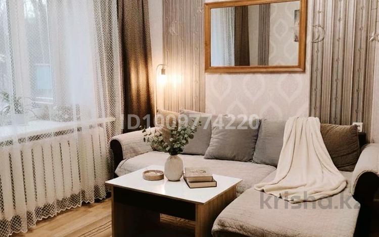 3-комнатная квартира · 62.4 м² · 1/2 этаж, Мерей — Болашак, магазин Ромашка за 9 млн 〒 в Научном — фото 2