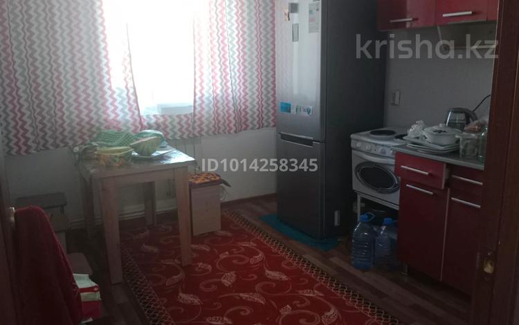 1-комнатная квартира · 38 м², Есенберлина за 150 000 ₸ в Усть-Каменогорске — фото 2