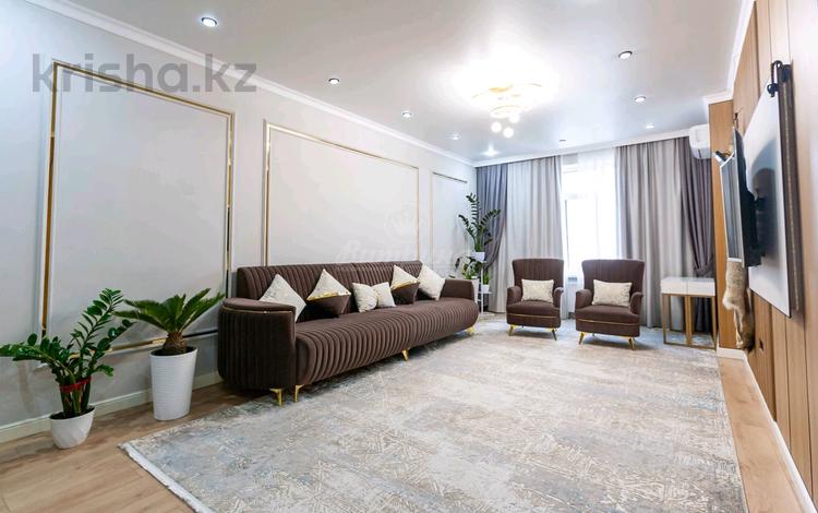 3-комнатная квартира · 115 м² · 11/20 этаж, мкр Мамыр-1, Мамыр 1 26/1 за 115 млн ₸ в Алматы, Ауэзовский р-н — фото 3