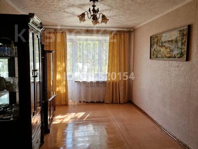 2-комнатная квартира · 44 м² · 2/5 этаж, мкр Фёдоровка , Молокова 113 за 13 млн ₸ в Караганде, Казыбек би р-н