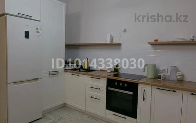 2-комнатная квартира · 70 м² · 17/17 этаж, Шамши Калдаяков 58, 58/1, 58/2 за 250 000 ₸ в Астане, Сарайшык р-н — фото 2