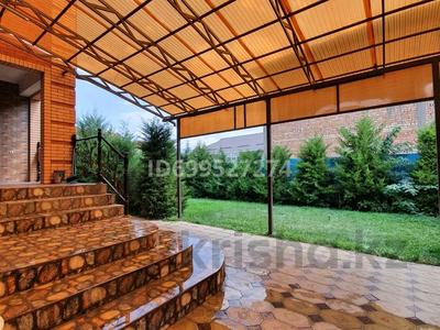 Аренда домов или дач в Алматы: Отдельный дом · 5 комнат · 340 м², мкр Акжар, Медеубекова 59 — Напротив карьера за 1.2 млн 〒 Отдельный дом · 5 комнат · 340 м², мкр Акжар, Медеубекова 59 — Напротив карьера за 1.2 млн 〒 в Алматы, Наурызбайский р-н