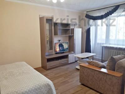 1-комнатная квартира, 32 м², 3/5 этаж посуточно, Потанина 19 за 13 000 〒 в Усть-Каменогорске
