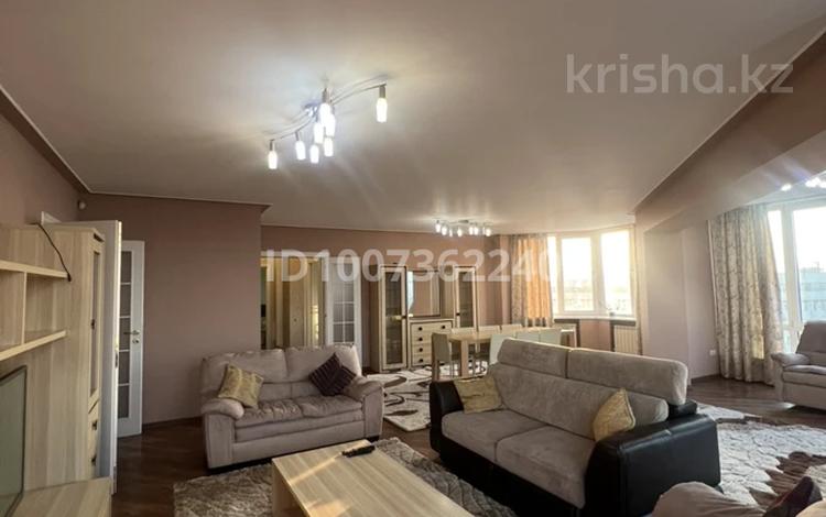 4-комнатная квартира · 149 м² · 9/9 этаж, Достык 12 — Казыбек би за 700 000 〒 в Алматы, Медеуский р-н — фото 2