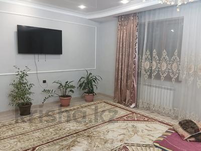 Отдельный дом · 6 комнат · 273 м² · 10 сот., Айдарлы 16 за 63 млн 〒 в Талдыкоргане