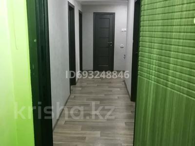 4-комнатная квартира, 90.2 м², 4/6 этаж, Астана 47 за 19.2 млн 〒 в Аксу