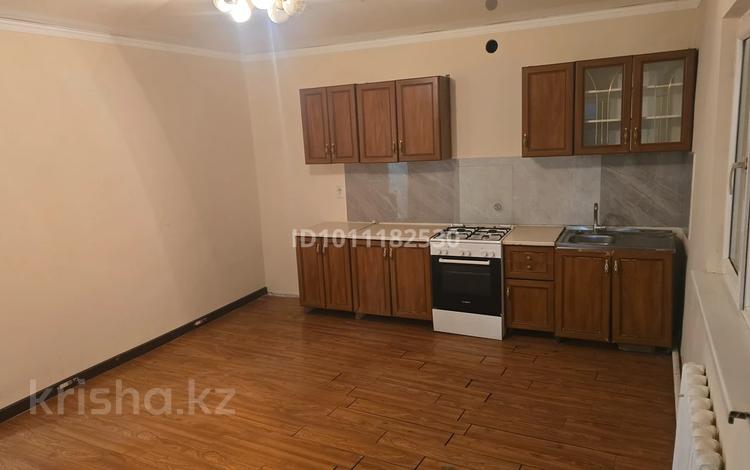 2-бөлмелі пәтер · 30 м² · 1 қабат, мкр Айгерим-2 шынгытау 47, бағасы: 200 000 ₸ в Алматы, Алатауский р-н — фото 2