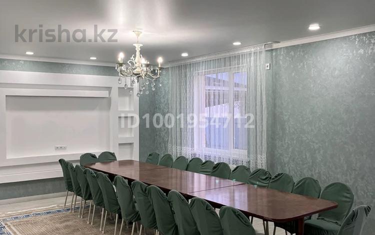 Дом · 5 комнат · 220 м², Жамбыла 6В — Сзади арены "Темирлан" за 70 000 〒 в Талдыкоргане — фото 6