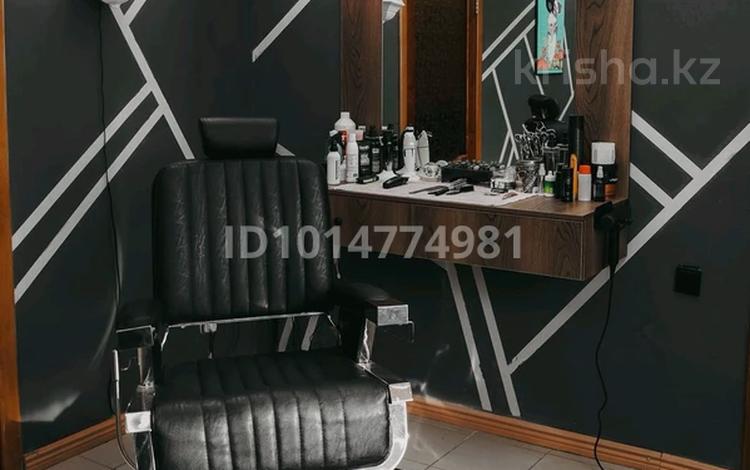 Салоны красоты · 41.2 м² за 23 млн ₸ в Караганде, Казыбек би р-н — фото 2