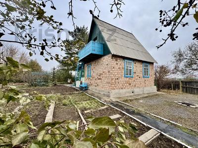 Дача · 3 комнаты · 74.7 м² · 12 сот., мкр Кунгей , ул. Ёлочка 1564 за ~ 10 млн 〒 в Караганде, Казыбек би р-н