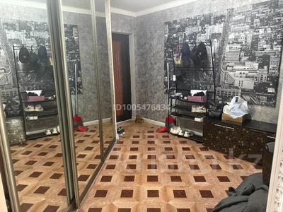 4-комнатная квартира · 106 м² · 9/10 этаж, мкр 12 за 33 млн 〒 в Актобе