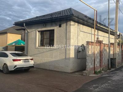 Отдельный дом · 1 комната · 45 м² · 6 сот., мкр Думан-1 — Хайлиуллина 206/7 за 85 млн 〒 в Алматы, Медеуский р-н