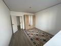 2-комнатная квартира · 62 м² · 1/5 этаж, мкр. Алтын орда, Алтын Орда — Дом расположен в очень удобном месте: прямо рядом находятся школа, детский сад, минимаркеты и гипермаркет «Анвар» — всё в шаговой доступности. Квартира в доме 2026 года постройки, абсолютно новая, ранее никто не проживал. за 180 000 ₸ в Актобе — фото 5