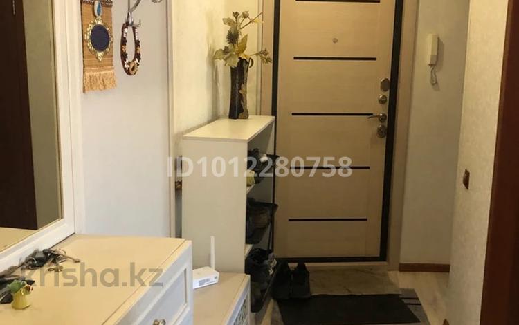 3-бөлмелі пәтер · 68 м² · 1/9 қабат, проспект Назарбаева 168, бағасы: 27.5 млн ₸ в Павлодаре — фото 2