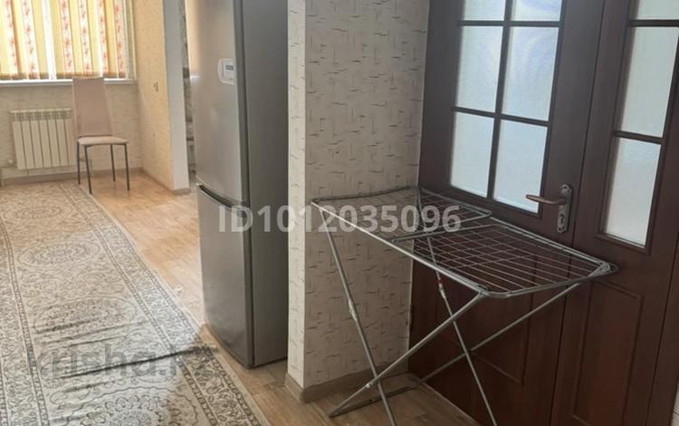 2-комнатная квартира · 58 м² · 7/9 этаж, мкр Астана 75 за 180 000 ₸ в Шымкенте, Каратауский р-н — фото 2