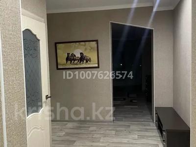 2-комнатная квартира · 90 м² · 18/25 этаж, мкр 11 112 за 300 000 〒 в Актобе