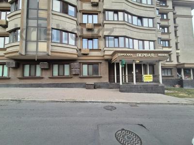 Еркін, кеңселер, дүкендер мен бутиктер, қоғамдық тамақтану орны, сұлулық салондары, монша, қонақ үй және демалыс орындары, медорталықтар мен дәріханалар, білім орталықтары, ойын-сауық · 224.7 м², бағасы: ~ 202.2 млн ₸ в Алматы, Медеуский р-н