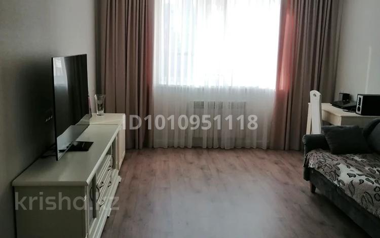 2-комнатная квартира · 59.3 м² · 7/10 этаж, 137-й учётный квартал 349 — боксерского зала имени Сапиева за 35 млн ₸ в Караганде — фото 2