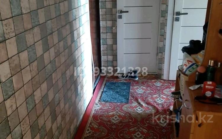 3-бөлмелі пәтер · 53 м² · 5/5 қабат, 16-шағынаудан 13 — За магазином флешка, бағасы: 19 млн ₸ в Шымкенте, Аль-Фарабийский р-н — фото 2