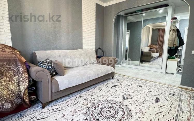 3-комнатная квартира · 82.1 м² · 4/5 этаж, мкр Думан-2 за 47 млн ₸ в Алматы, Медеуский р-н — фото 2