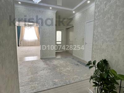 3-бөлмелі пәтер · 100.4 м² · 10/10 қабат, 16-ш/а. 92 — ТРК, Байтерек, бағасы: 34 млн ₸ в Актау, 16-й мкр 