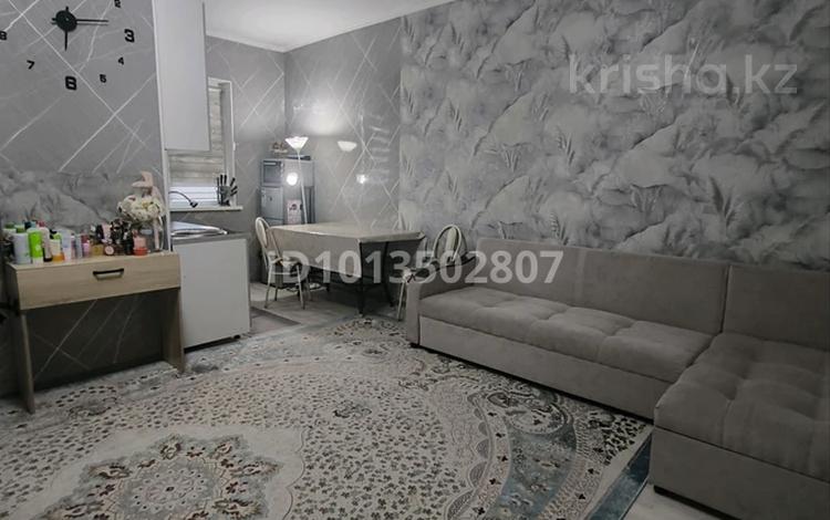 1-бөлмелі пәтер · 30.3 м² · 4/5 қабат, Көкжиек ш/а. 43а, бағасы: 14.5 млн ₸ в Алматы, Жетысуский р-н — фото 2