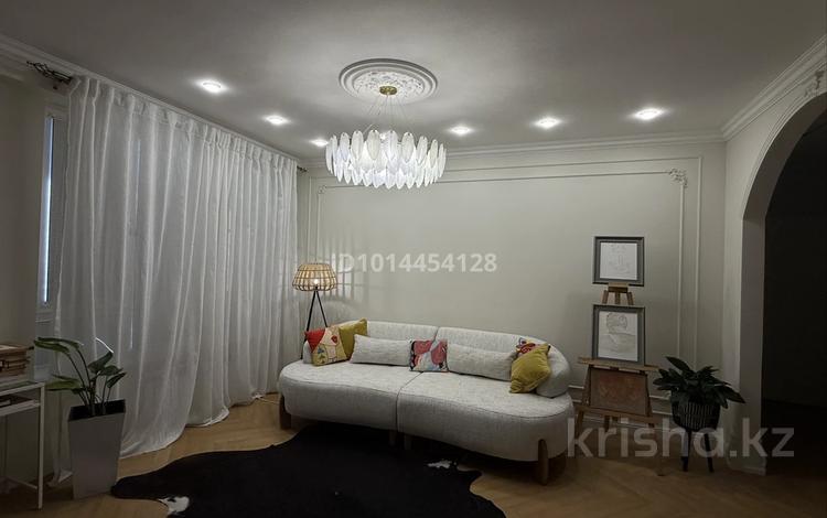 2-бөлмелі пәтер · 67 м² · 3/4 қабат, Нұршашқан ш/а., Алатау 44, бағасы: 60 млн ₸ в Алматы, Турксибский р-н — фото 2