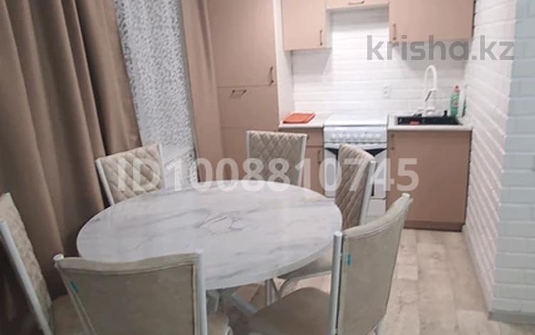 3-комнатная квартира · 65 м² · 2/5 этаж, Ленина 115 — Восход, Обжорка, Техникум за 25 000 ₸ в Рудном — фото 2