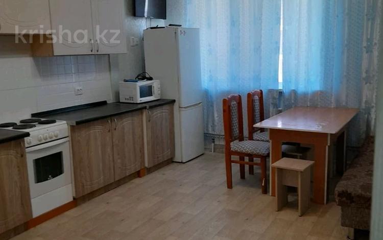 2-комнатная квартира · 82 м² · 2/10 этаж, Нажимеденова 37 за 230 000 ₸ в Астане, Алматы р-н — фото 2