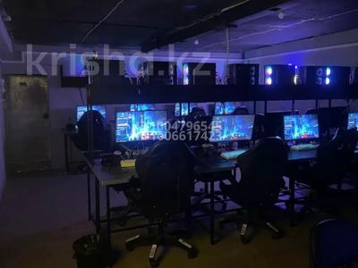 Действующий компьютерный клуб · 140 м² за 17 млн 〒 в Караганде, Казыбек би р-н