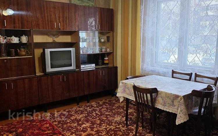 3-комнатная квартира · 64.7 м² · 1/9 этаж, мкр Юго-Восток, Язева 10 за 20.3 млн ₸ в Караганде, Казыбек би р-н — фото 2