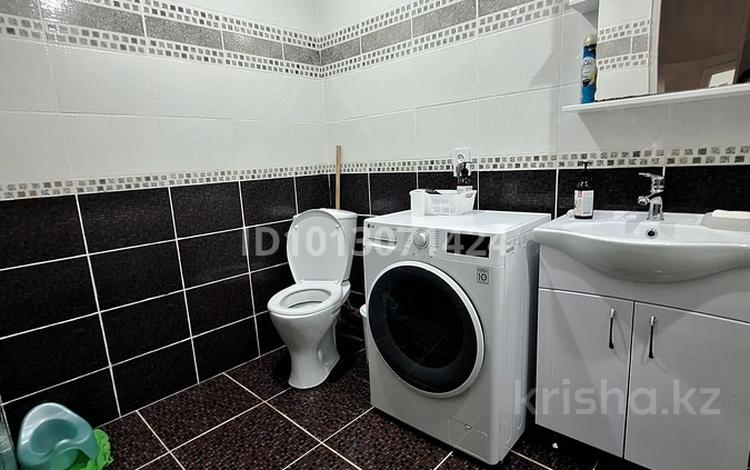 2-бөлмелі пәтер · 68.8 м² · 6/6 қабат, 16-ш/а. 73, бағасы: 17 млн ₸ в Актау, 16-й мкр  — фото 2
