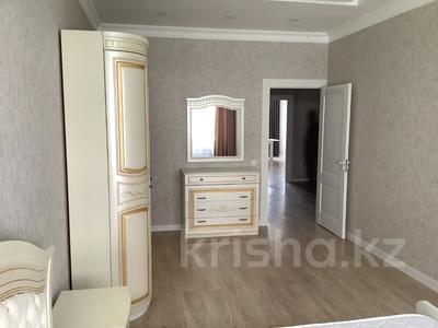 3-комнатная квартира, 100 м², 2/3 этаж помесячно, мкр Ерменсай, Арайлы 22 за 580 000 〒 в Алматы, Бостандыкский р-н