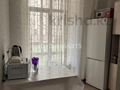 1-комнатная квартира · 42 м² · 1/6 этаж, мкр Юго-Восток, 137-й учетный квартал — Ашимова за 170 000 ₸ в Караганде, Казыбек би р-н