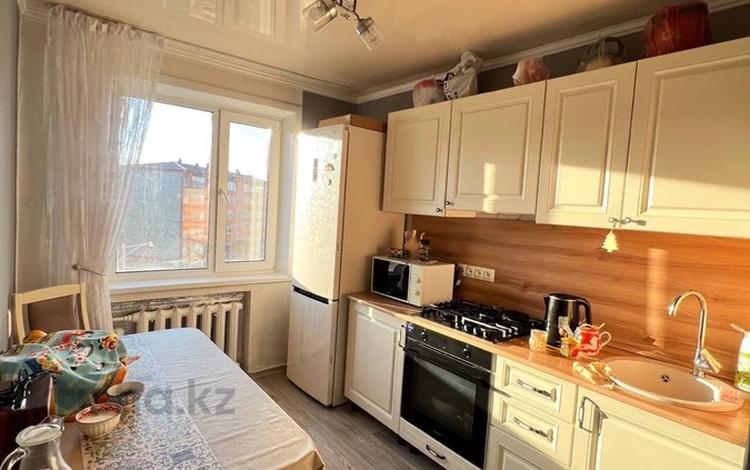 2-бөлмелі пәтер · 50.9 м² · 5/5 қабат, Абылай хана 32, бағасы: 15.6 млн ₸ в Кокшетау — фото 2