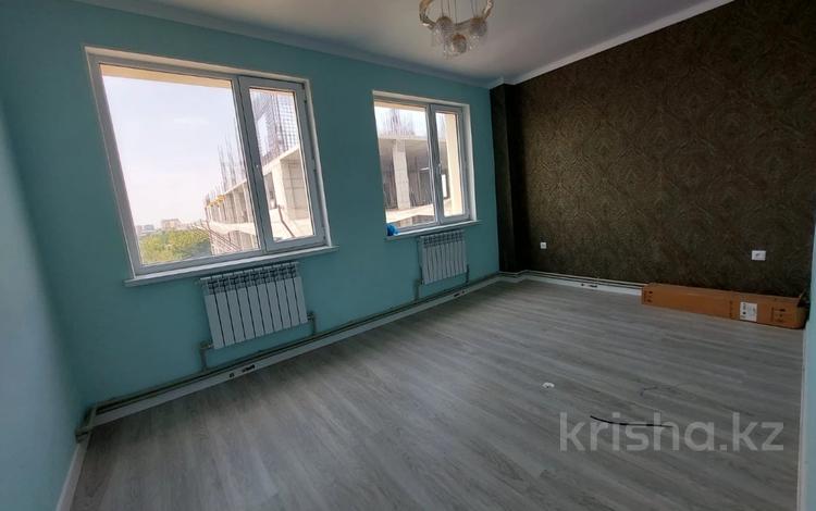 2-комнатная квартира, 79.1 м², 6/7 этаж, Иляева за 33 млн 〒 в Шымкенте — фото 5