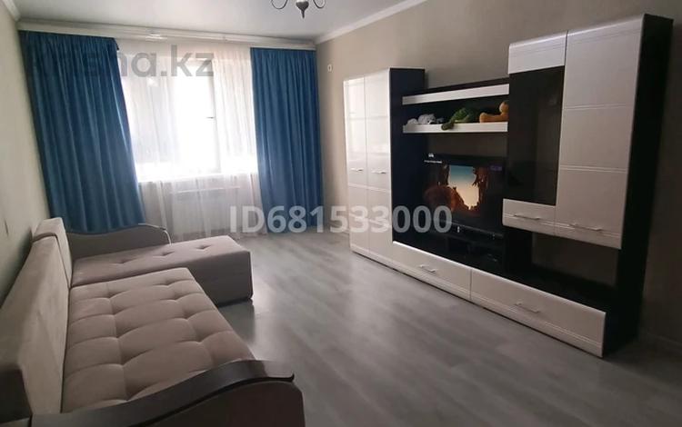 2-бөлмелі пәтер · 54 м² · 7/12 қабат, Дарабоз 43, бағасы: 300 000 ₸ в Алматы, Алатауский р-н — фото 2